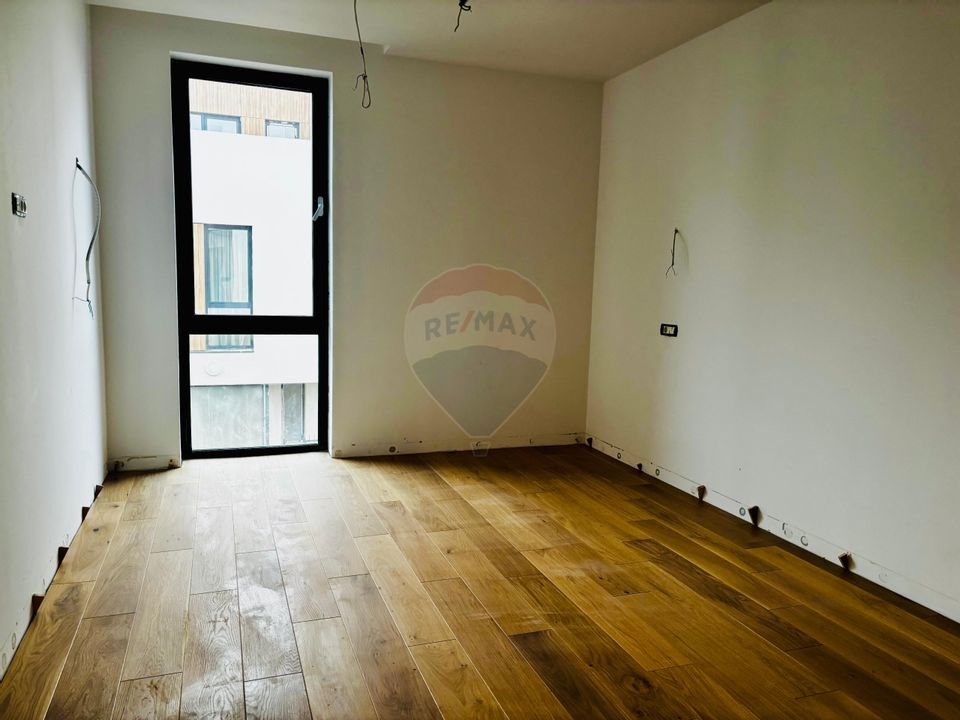 Vilǎ modernǎ | 5 camere | Complex nou | Aviației - Porsche Pipera