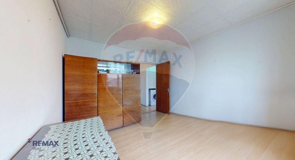 4 room Apartment for sale, Ozana area