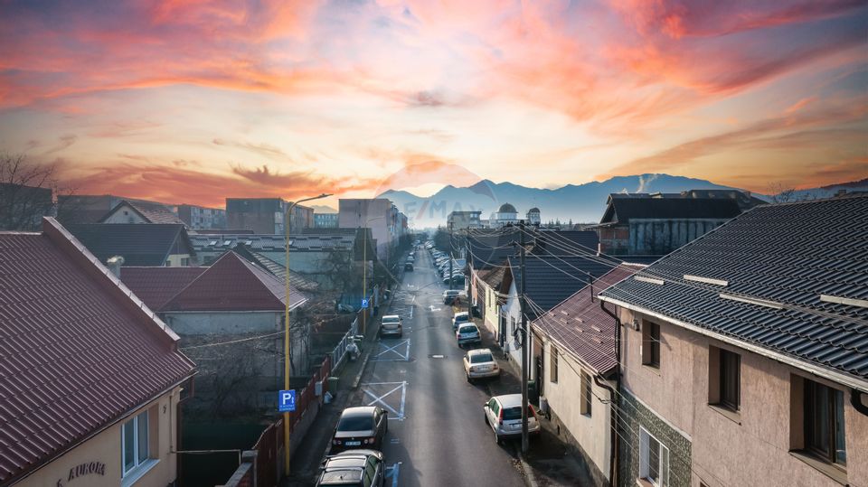 COMISION 0 Casă cu potențial excelent, teren 446 mp, Strada Fanionului