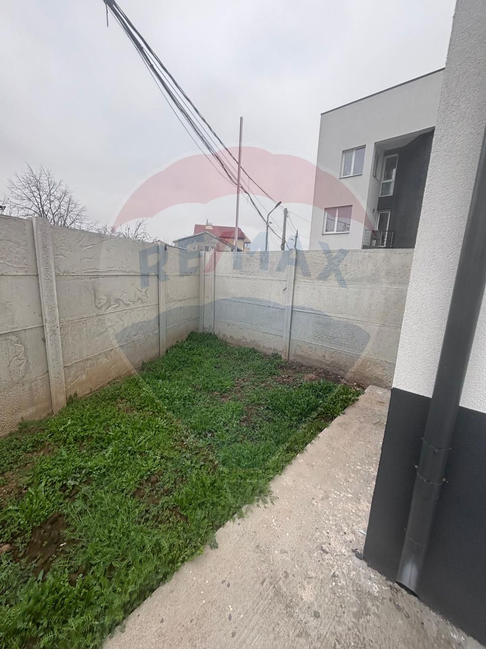 DE VANZARE Casă / Vilă cu 5 camere Popesti - Leordeni