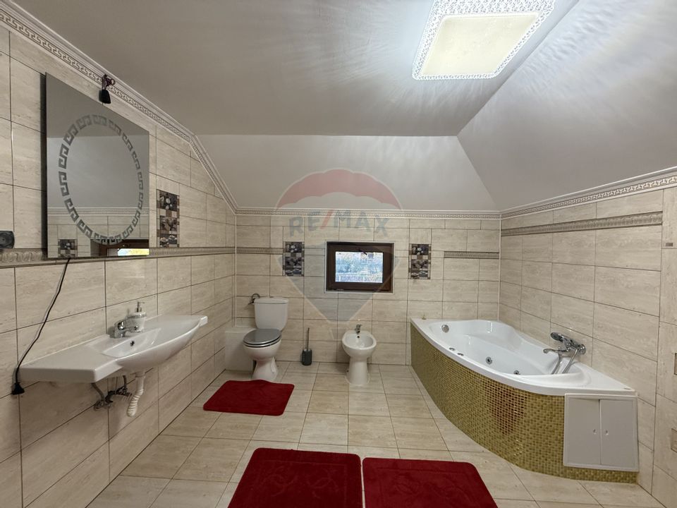 5 room House / Villa for sale