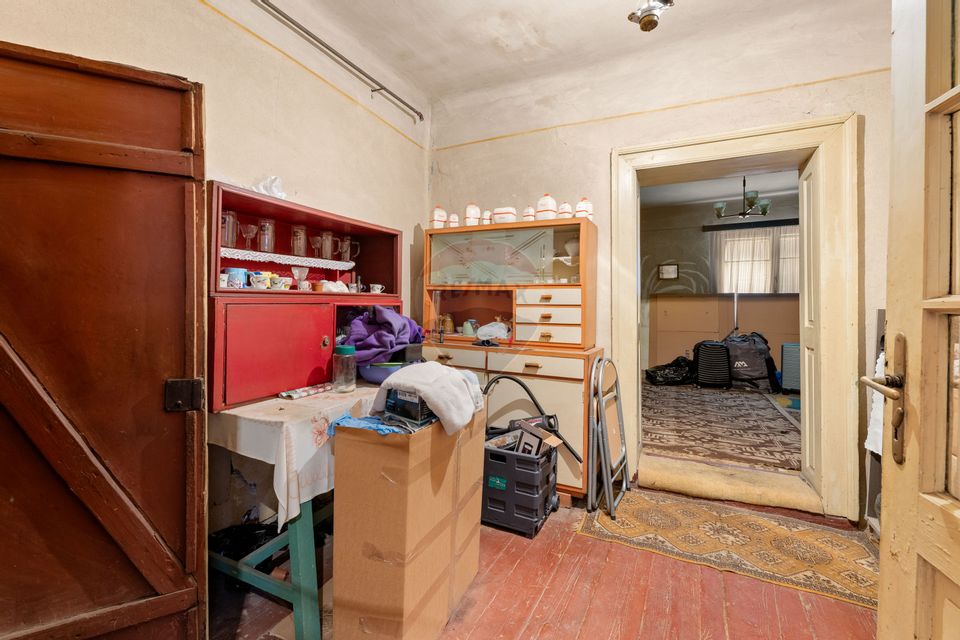 Casa cu teren 454 mp - oportunitate in Bujac