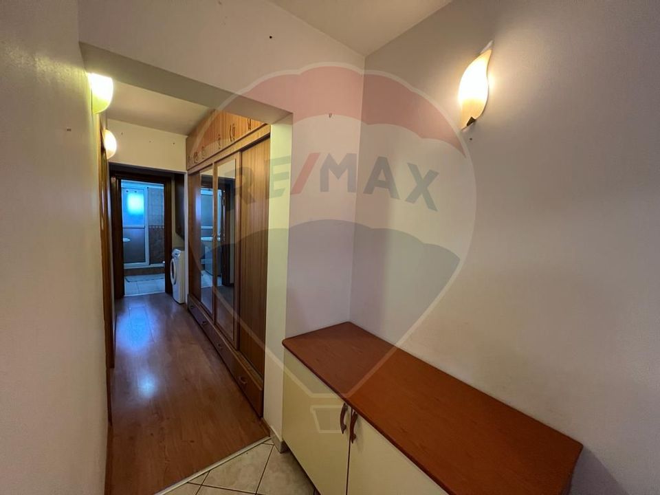 Apartament 3 camere  zona Doi Stejari