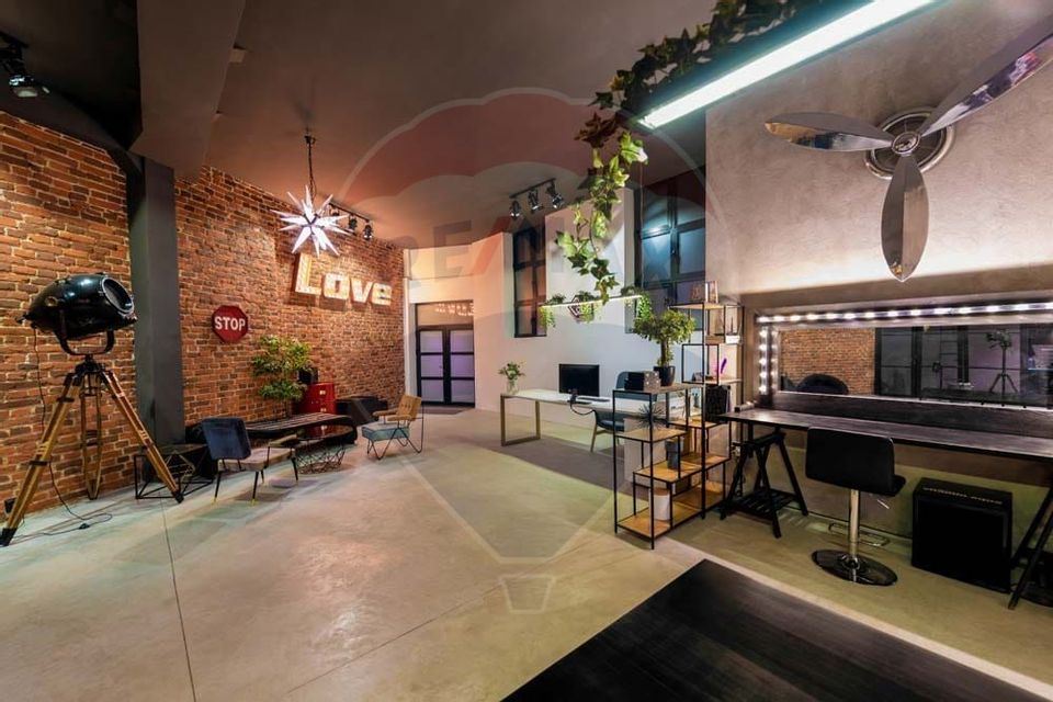 Spațiu comercial premium de vânzare, Zona Armenasca  - Liber