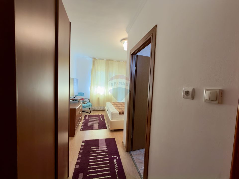 Casă / Vilă 8 camare cartier Beverly Hills Sanmartin