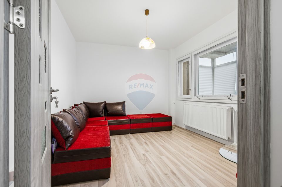 3 room Apartment for sale, Palat area