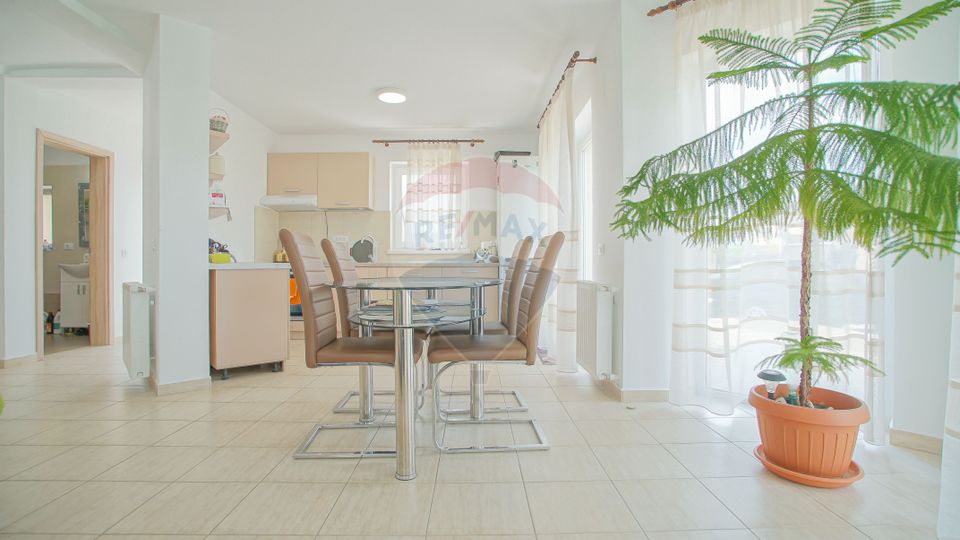 5 room House / Villa for sale