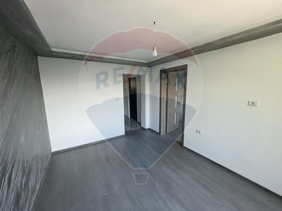 Apartament 3 camere în zona Gara