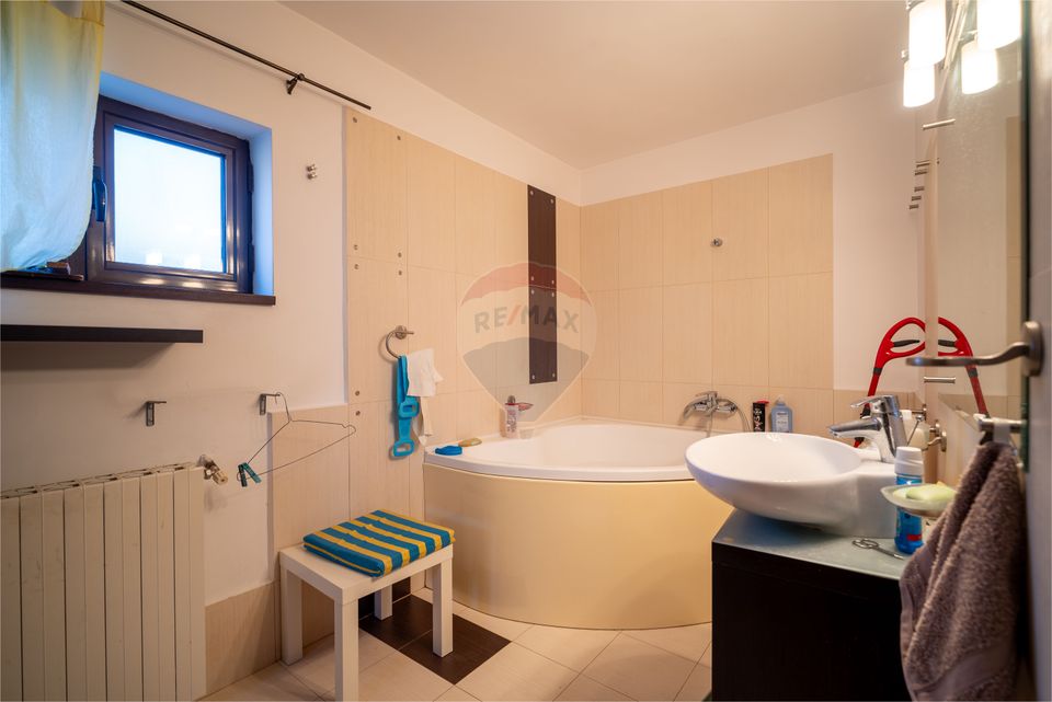 5 room House / Villa for sale, Central area