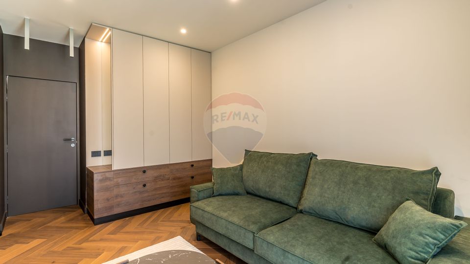 3 room Apartment for sale, Plopilor area