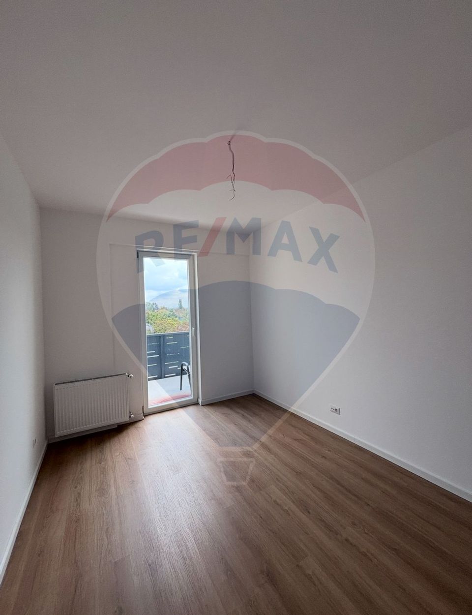 De Vanzare Apartament 3 camere Buftea