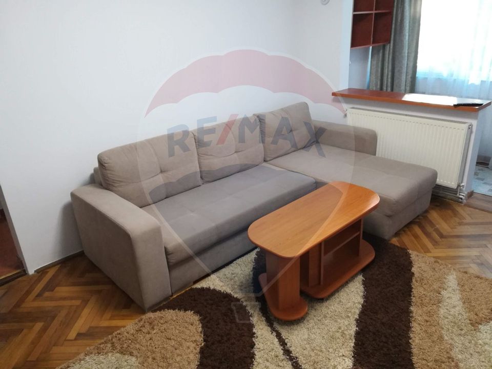 Apartament cu 3 camere de inchiriat in Manastur