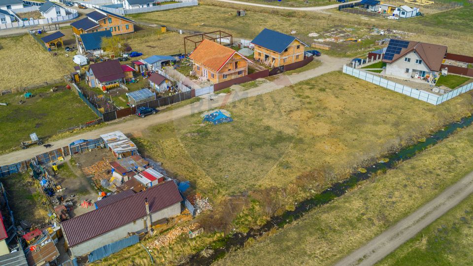 Land 1,016sqm Harman / Strada Horia Lovinescu