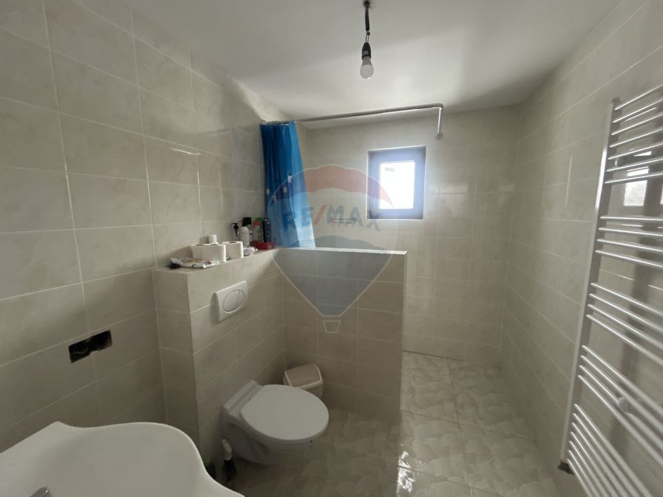 Casă nouă de vânzare 220 mp 13 ari teren SATULUNG 15KM de BAIA MARE