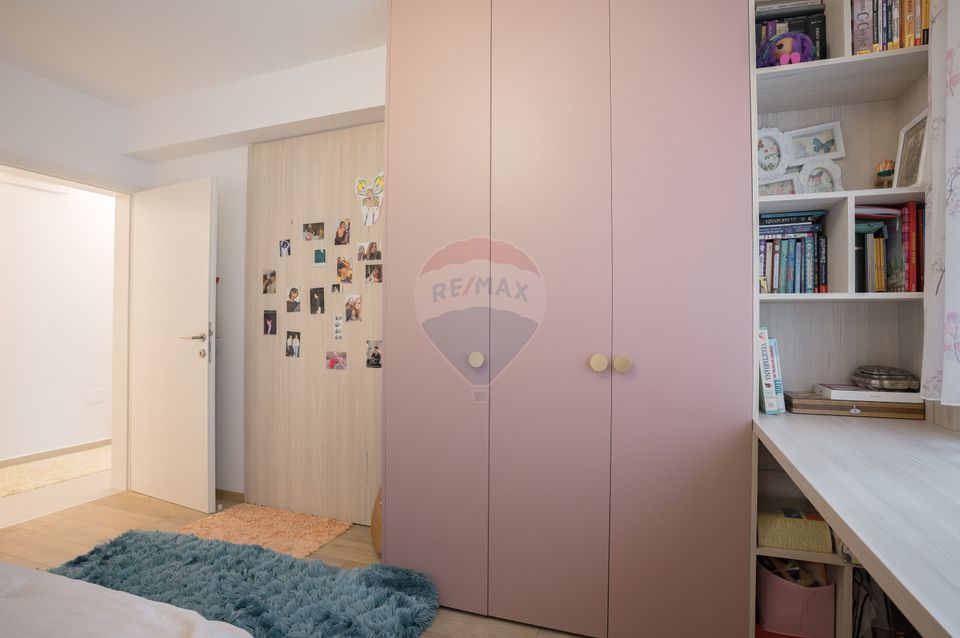 Apartament cu 3 camere decomandat, boxă și parcare la Casa Nobel