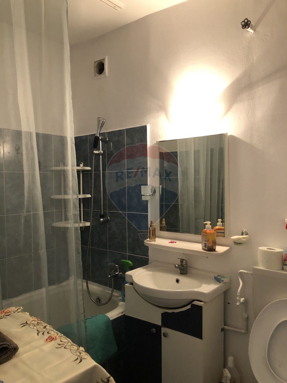 Garsonieră de vânzare