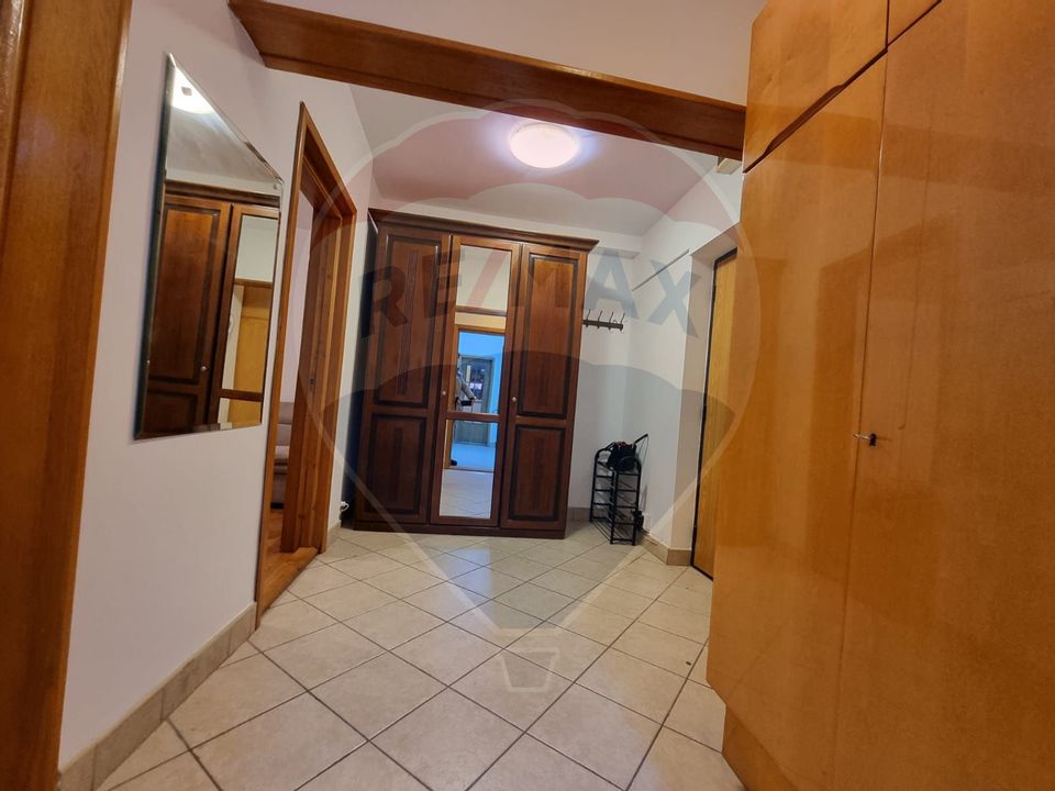 Apartament cu 2 camere de închiriat în zona Dacia