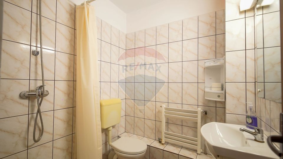 12 room Hotel / Pension for sale, Blumana area