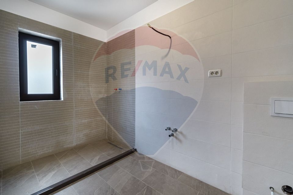 4 room House / Villa for sale