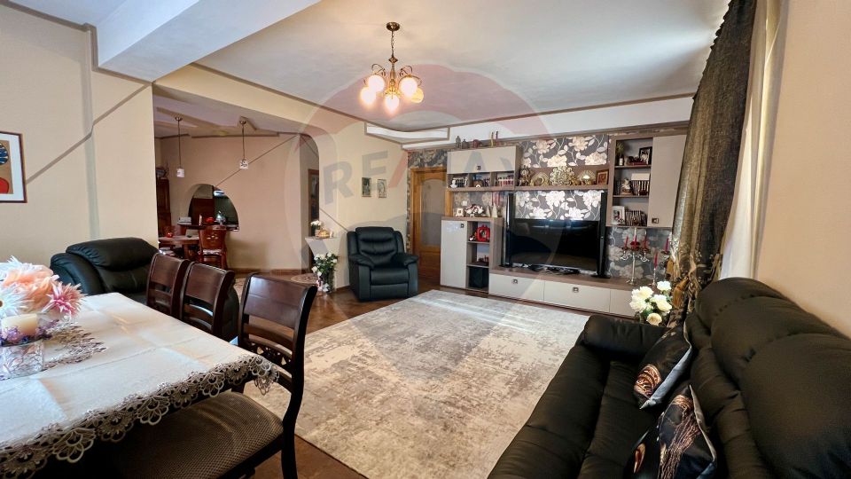 5 room House / Villa for sale, Nord area