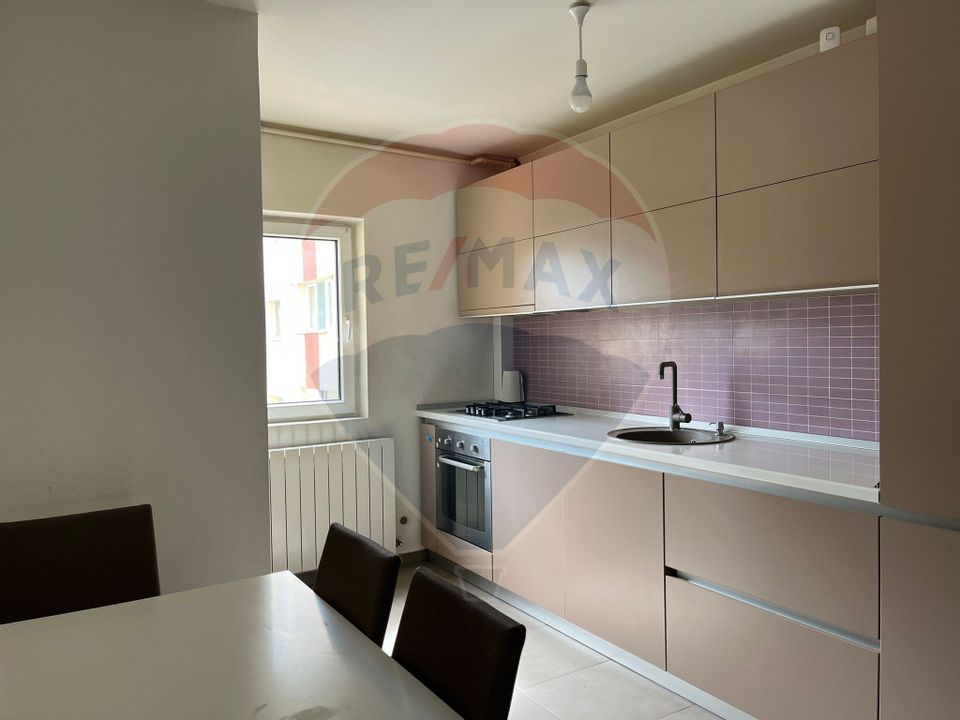 Apartament cu 4 camere de inchiriat in zona Zorilor