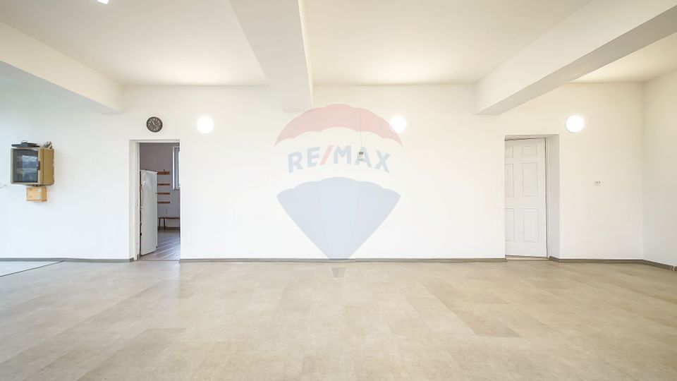 Spațiu de 116mp de închiriat in Cristian