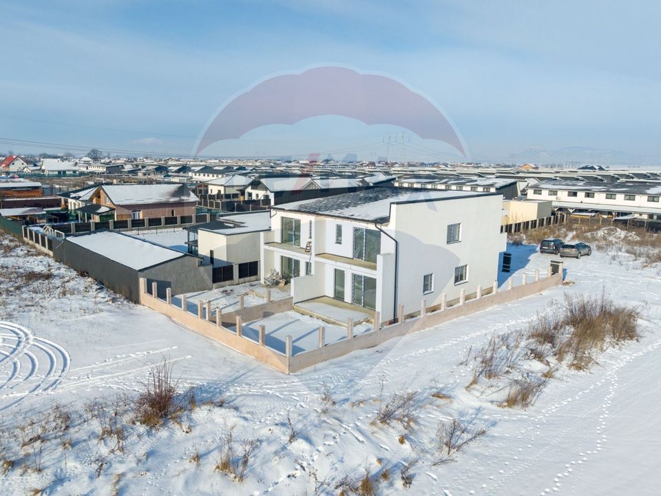 DUPLEX NOU, curte, cartier Izvor!