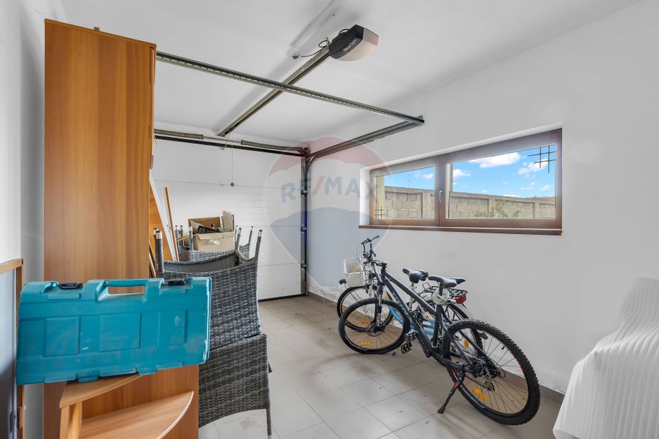 6 room House / Villa for sale