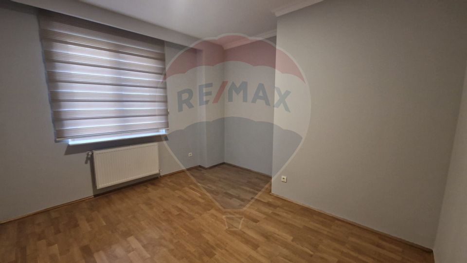 4 room Apartment for rent, Clucerului area