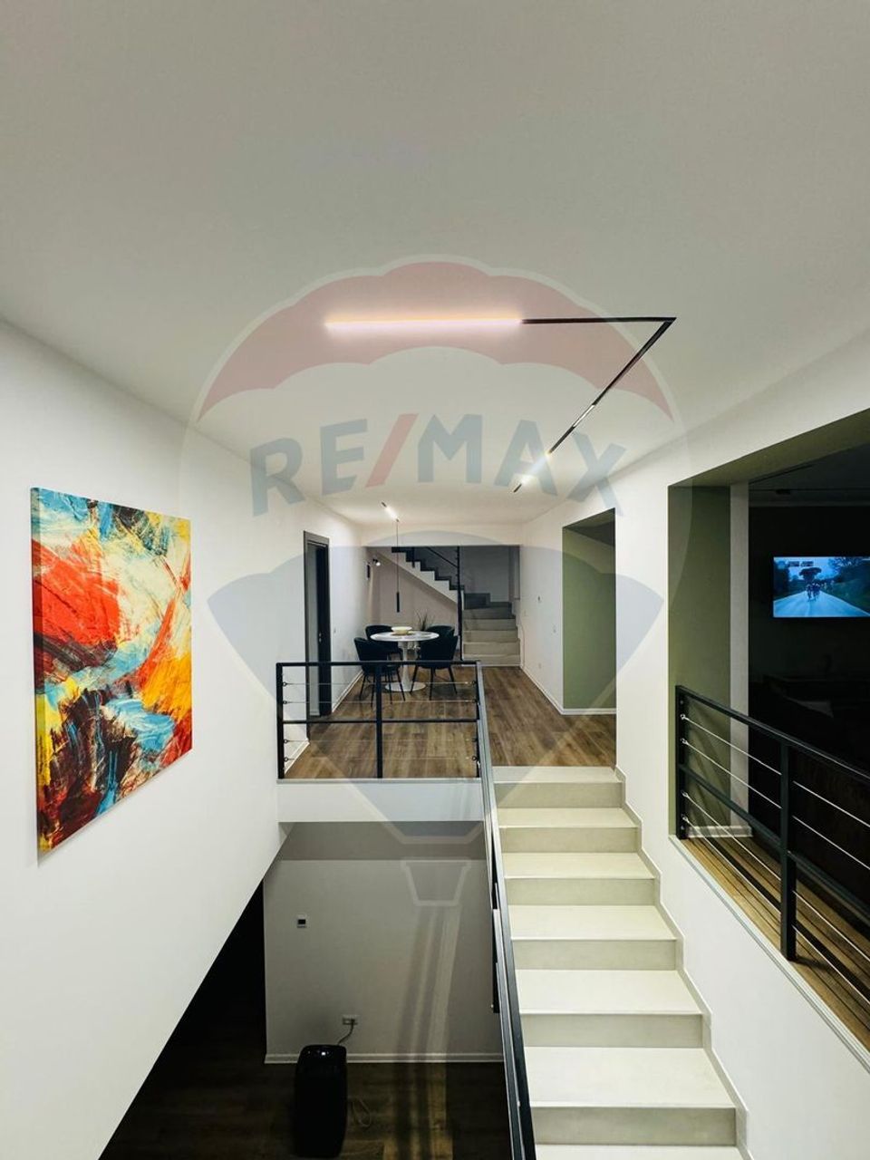 8 room House / Villa for sale