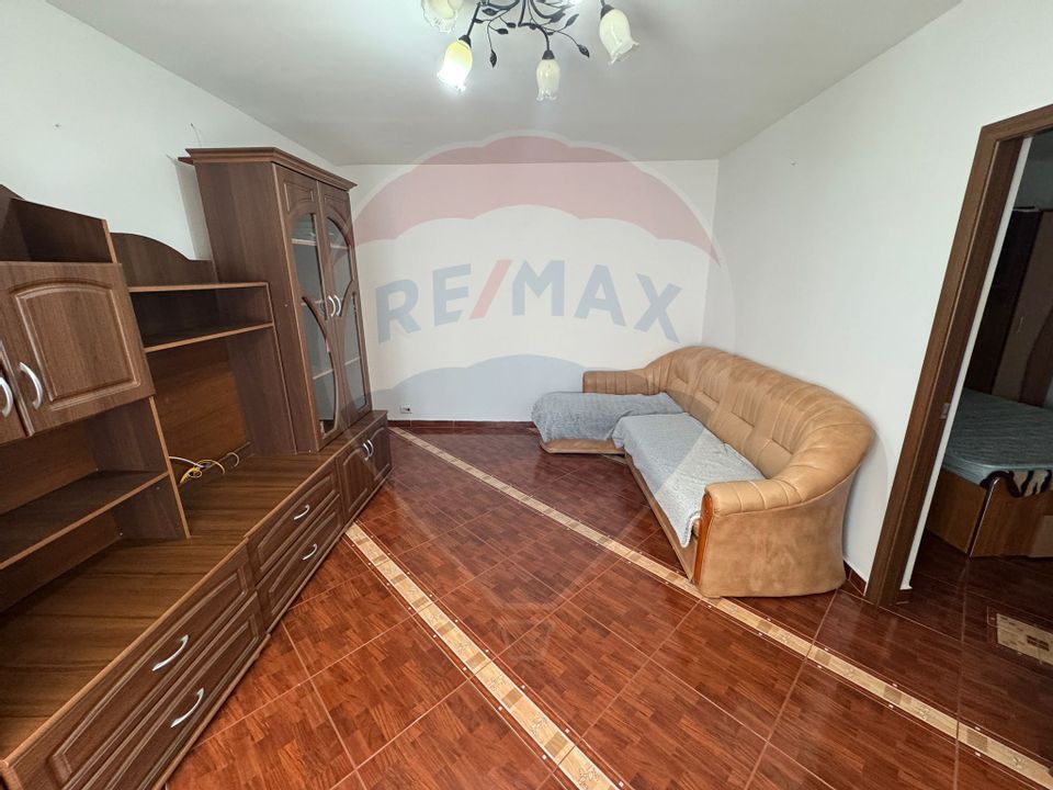 Apartament cu 3 camere de vanzare