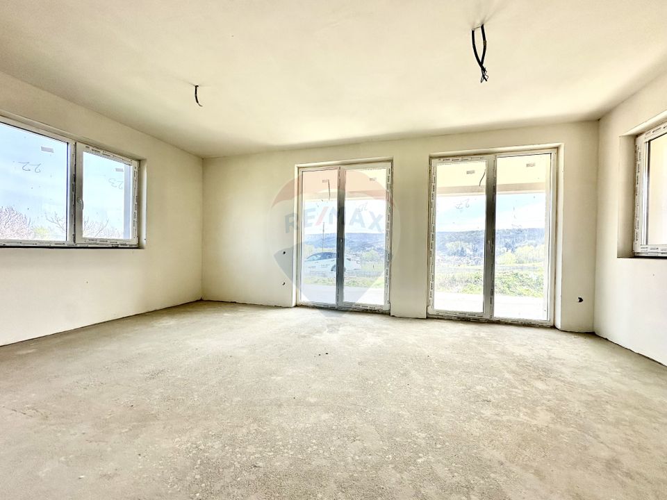 4 room House / Villa for sale