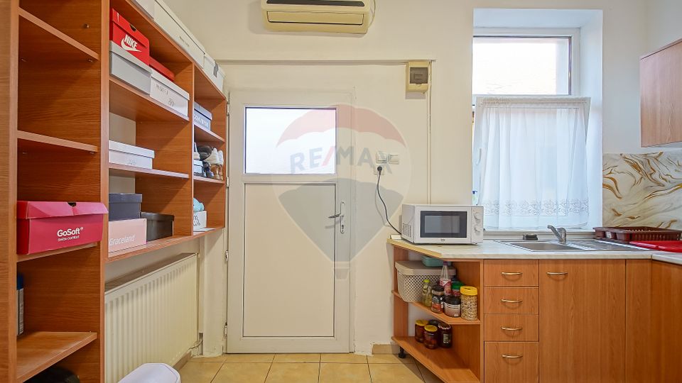 3 room House / Villa for sale, Brasovul Vechi area