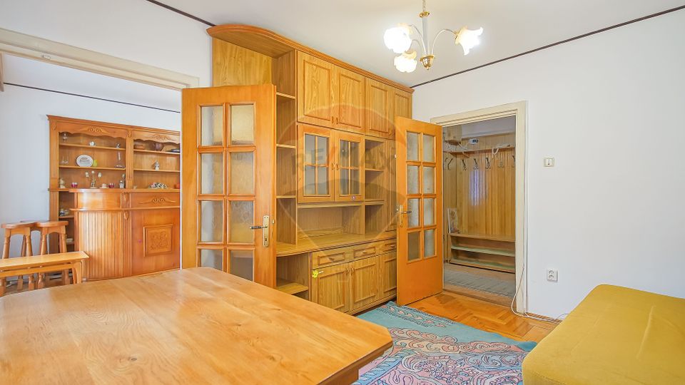 4 room Apartment for rent, Vlahuta area