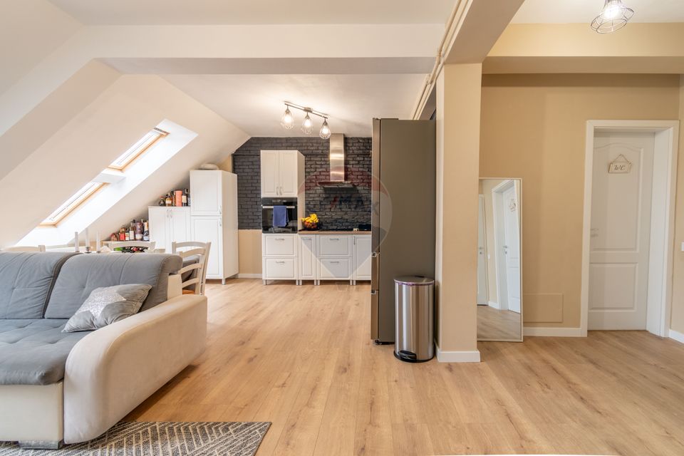 Apartament 3 camere de vanzare Bună Ziua str. Costache Negri Parcare