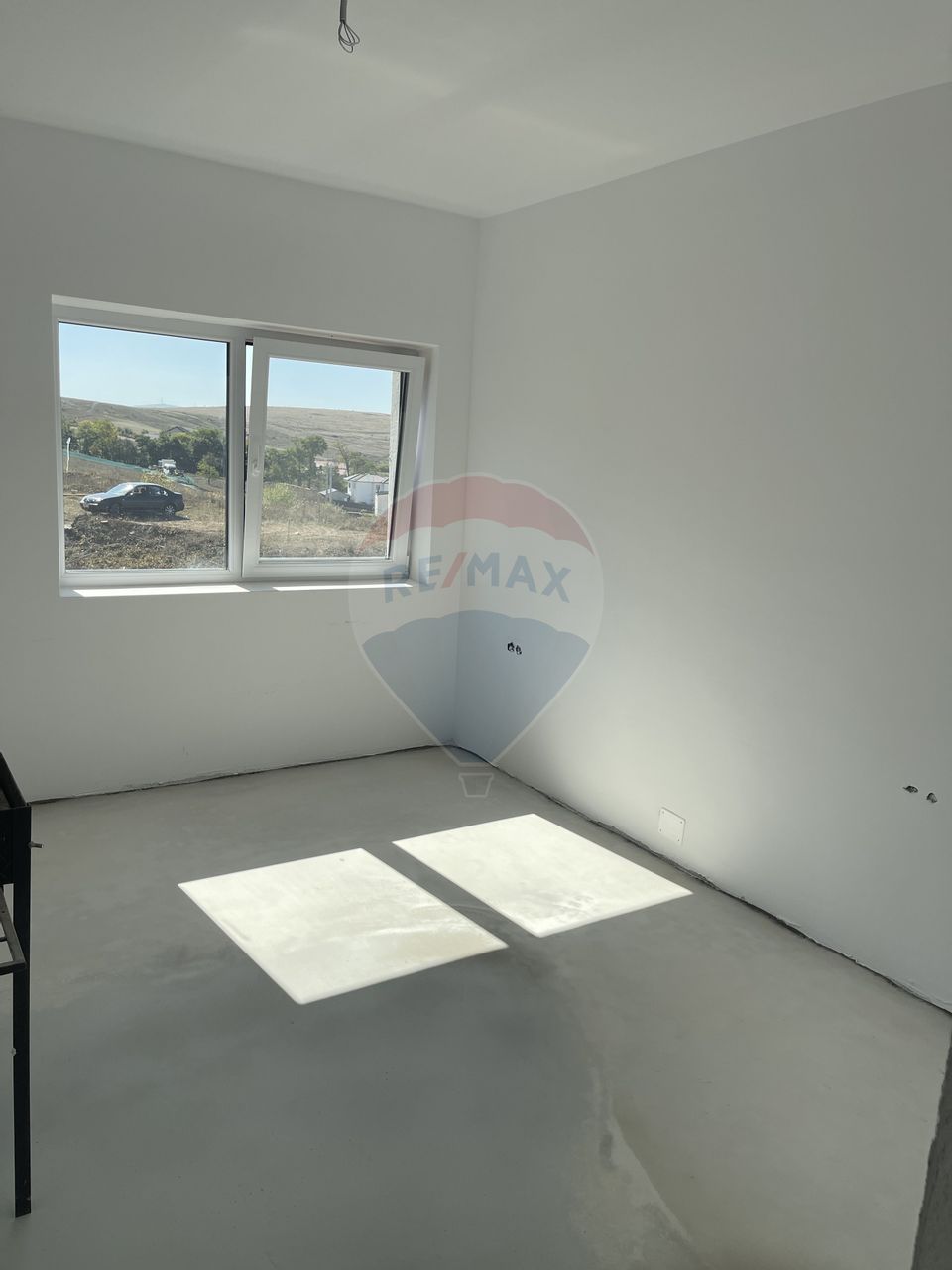 Apartament cu 2 camere  într-un bloc tip vilă cu priveliște spre Cluj