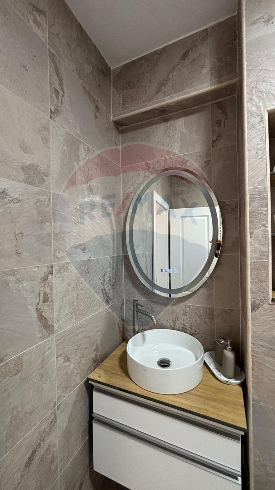 Casa  cu etaj de inchiriat pe termen lung Eforie Nord