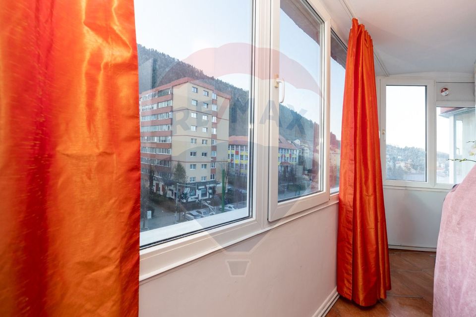 Garsonieră de vânzare mobilată și utilată Răcădău - Brașov