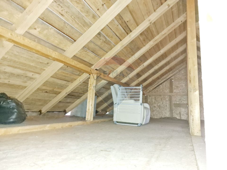 8 room House / Villa for sale