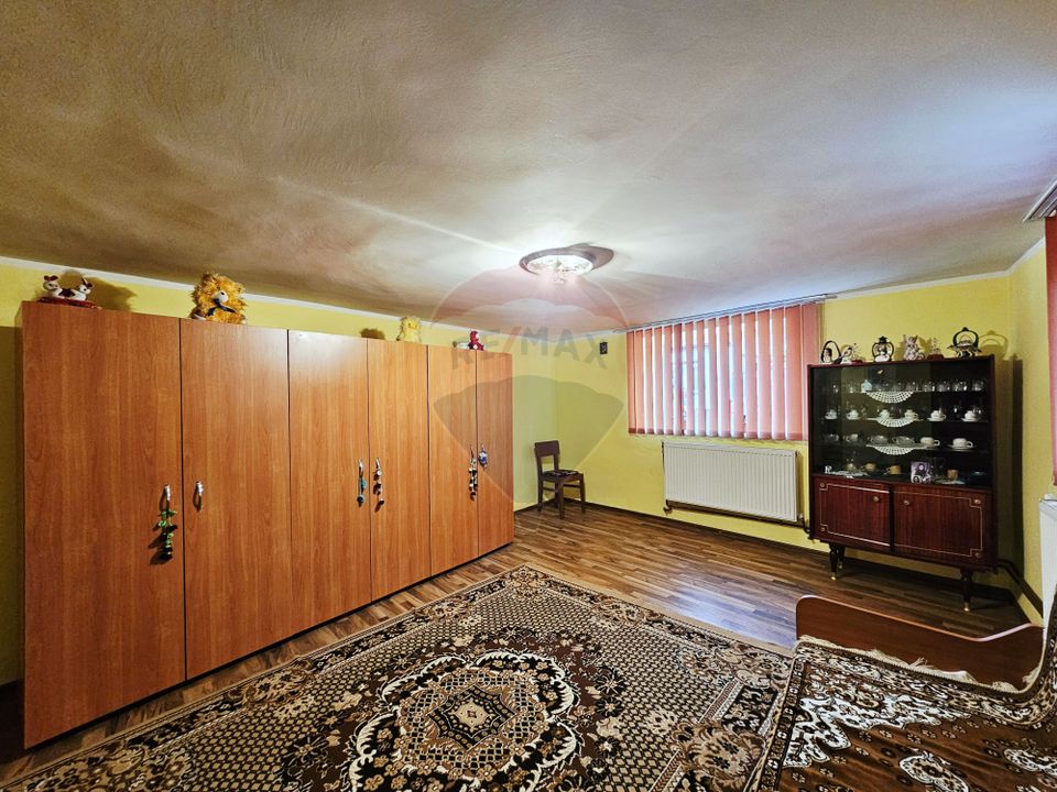 5 room House / Villa for sale, Central area