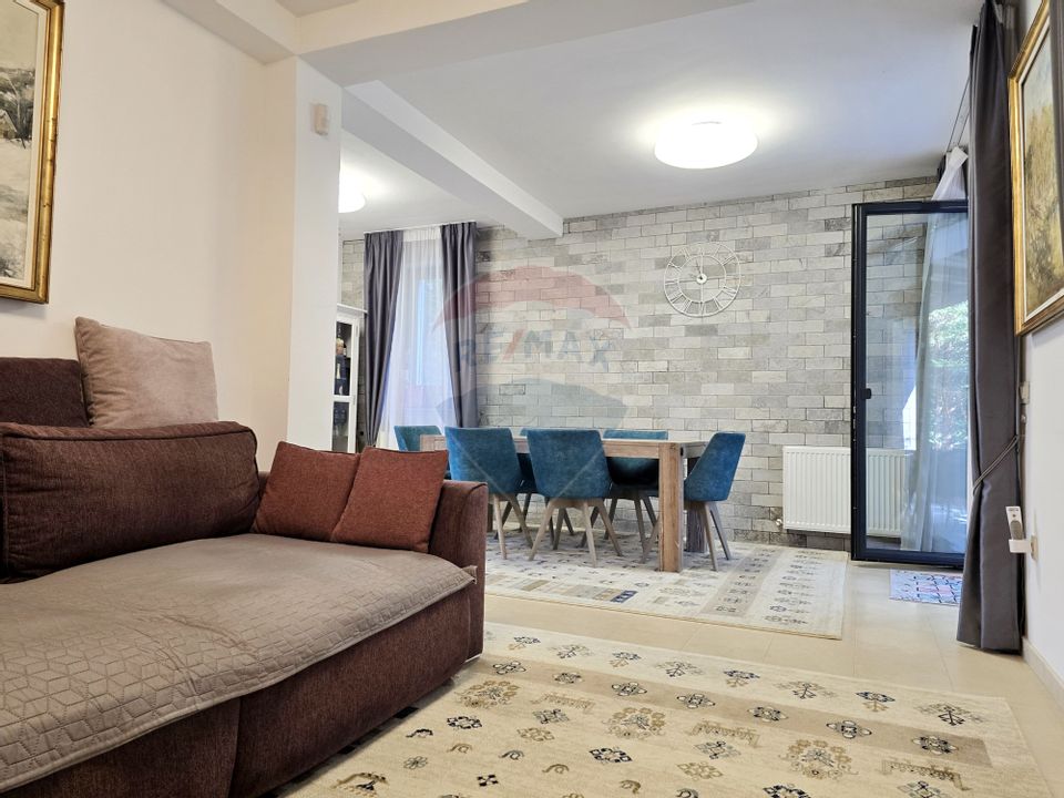 Casa, 4 dormitoare, pod amenajat, gradina, zona Vivo