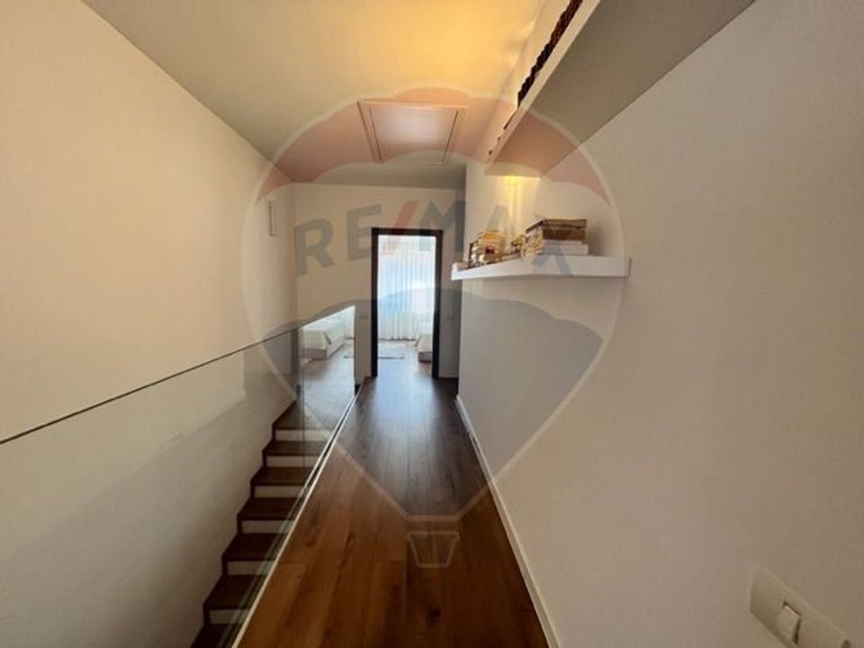 Inchiriere Vilă cu 4 camere în zona Matei Millo