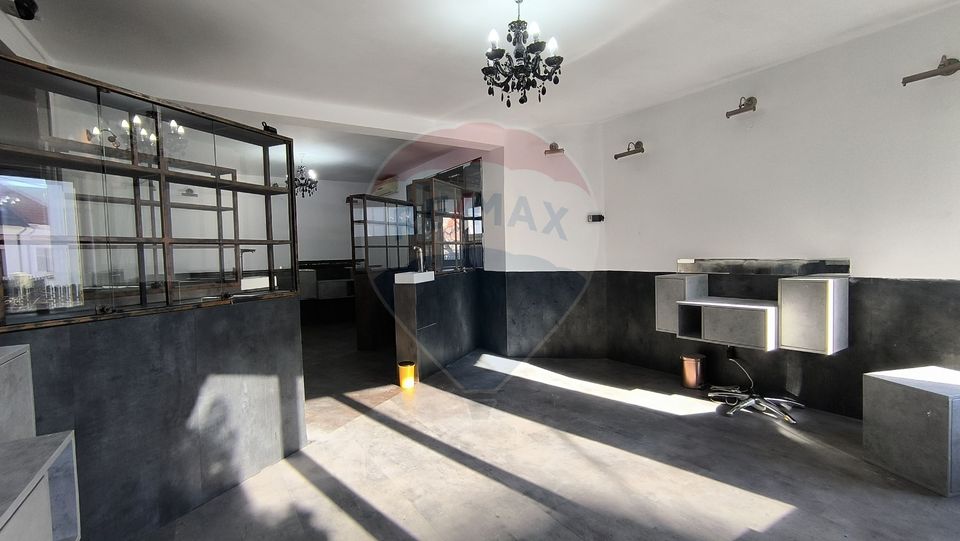 Spațiu comercial de închiriat