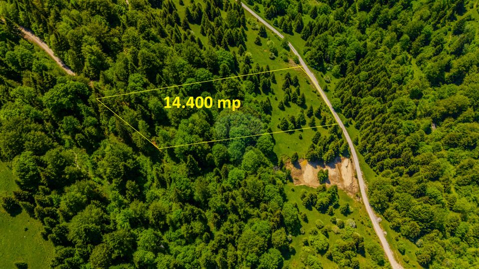 Teren extravlan 14,400mp Paraul Rece / Strada 3 brazi