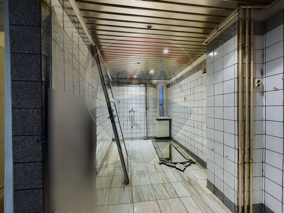 De vanzare un spațiu comercial 5 camere Ultracentral