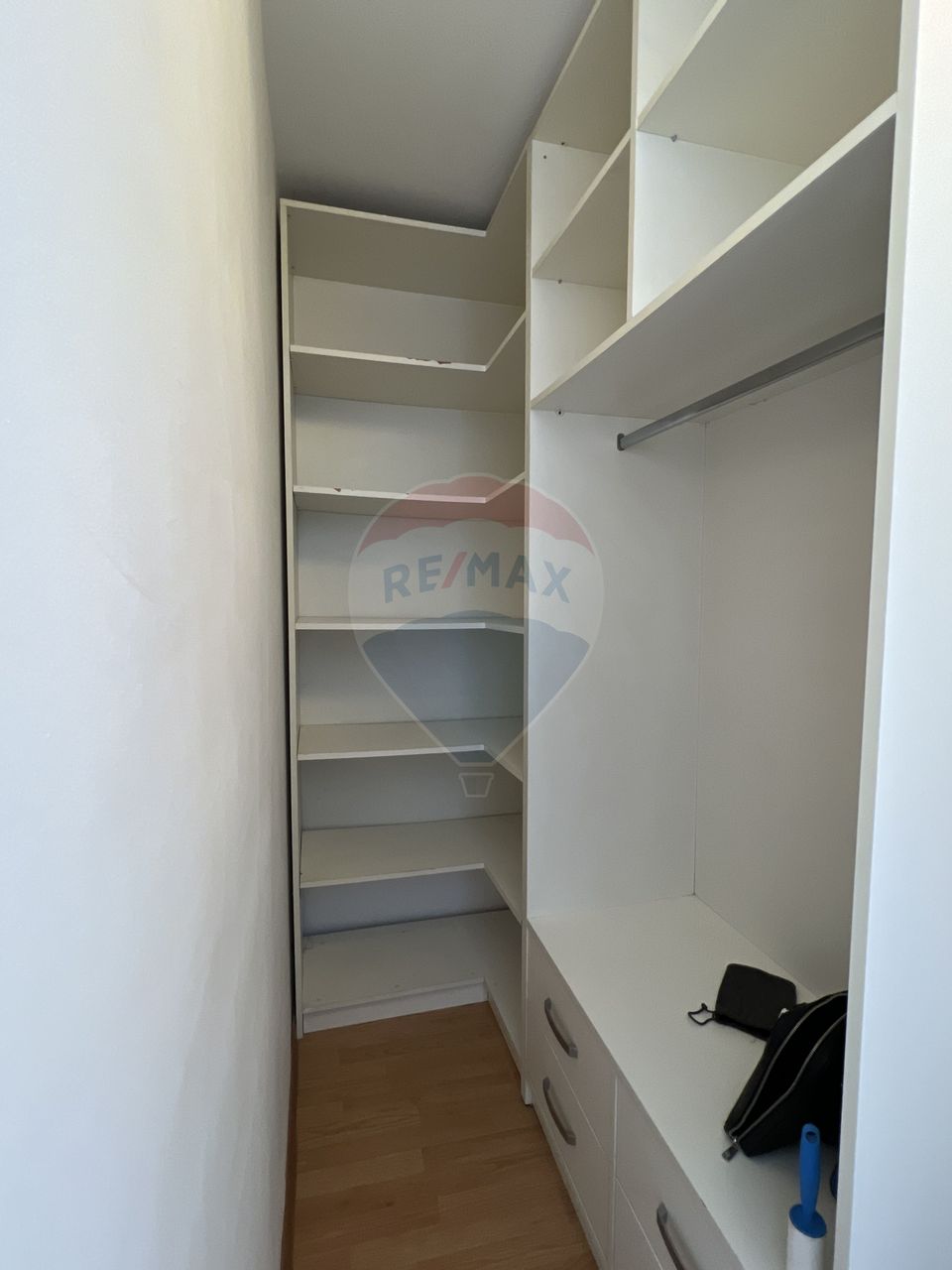 Comision zero! Garsoniera de inchiriat în zona Titulescu, Banu Manta