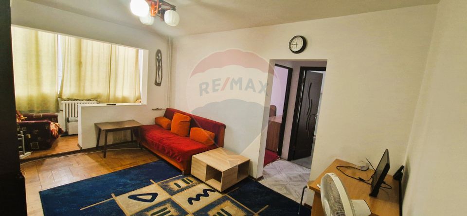 Apartament 2 camere, parter, zona Lebada