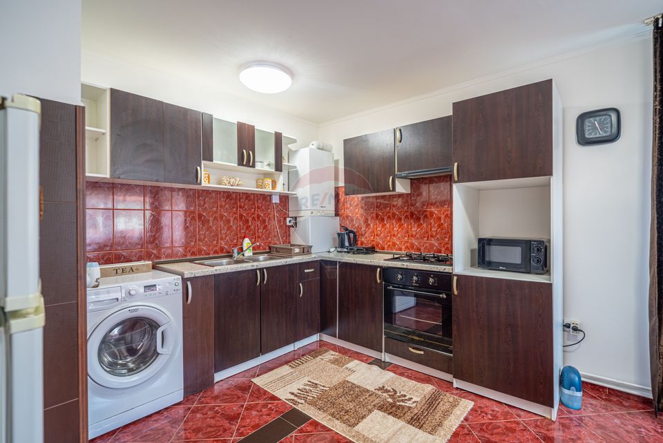 3 room House / Villa for sale, Telecabinei area