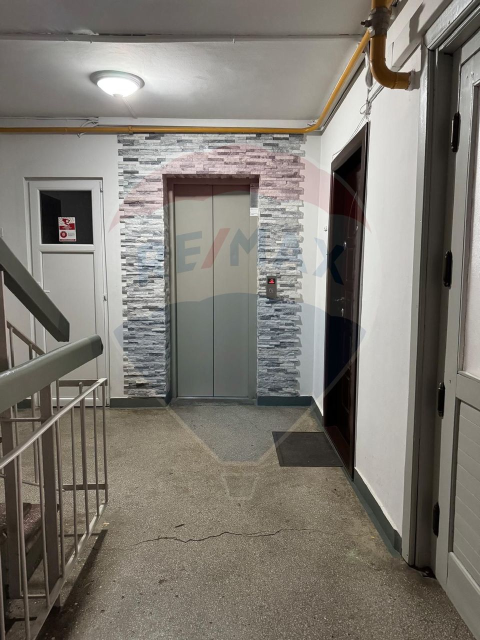 Apartament cu 2 camere de închiriat în zona Aurel Vlaicu