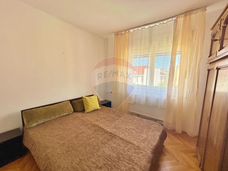 Apartament cu 4 camere de închiriat în zona ultracentrală/Arad